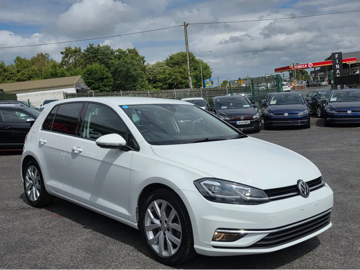 Volkswagen Golf 1.4 TSI VIRTUAL CLOCKS SAT NAV PAC - Image 2