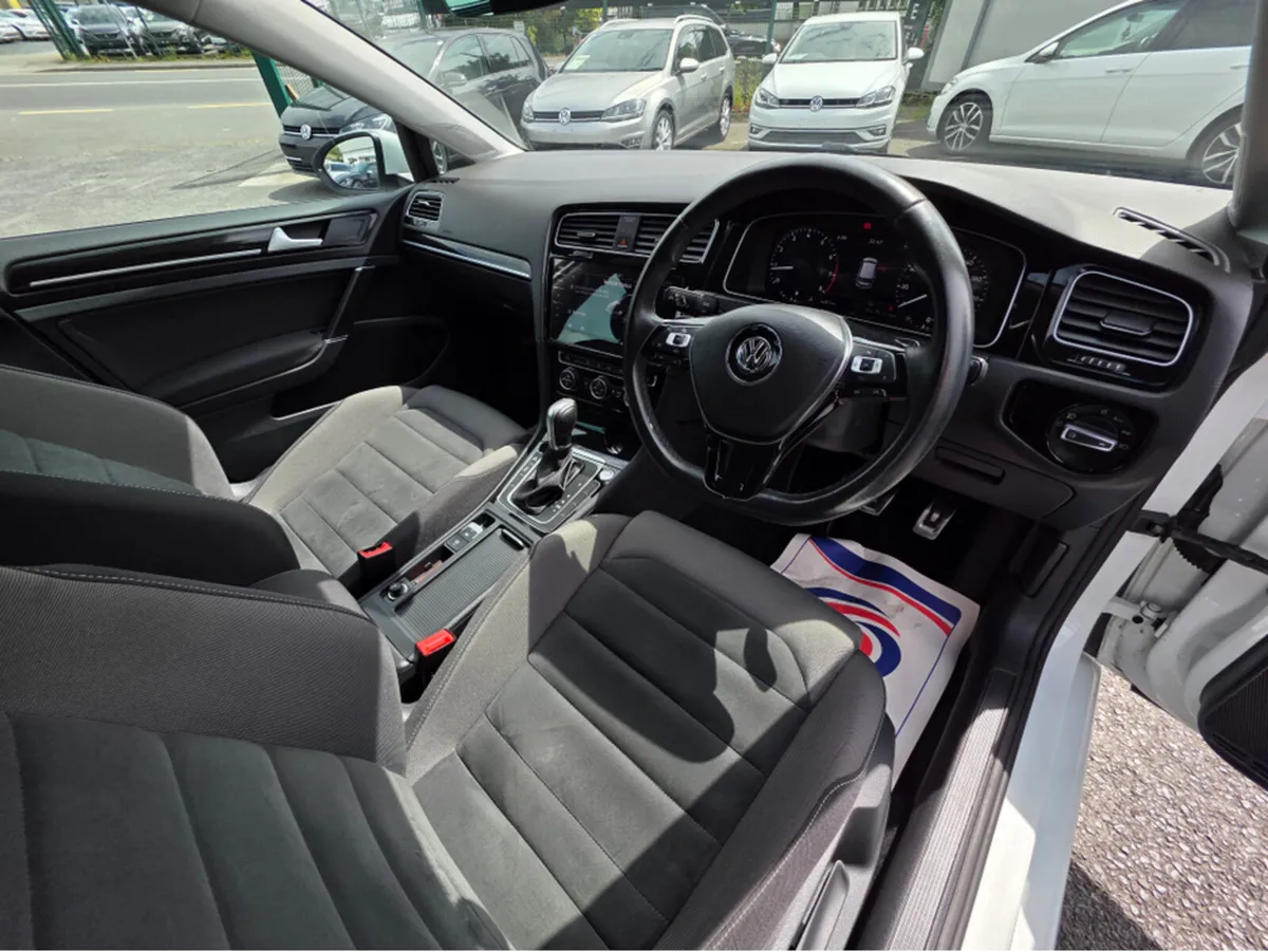 Volkswagen Golf 1.4 TSI VIRTUAL CLOCKS SAT NAV PAC - Image 3