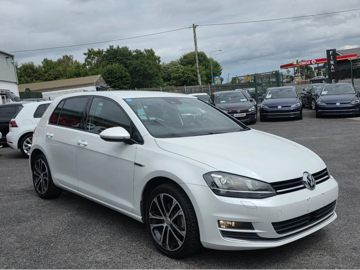 Volkswagen Golf (142 REG ) HIGHLINE TAN LEATHER MI - Image 3