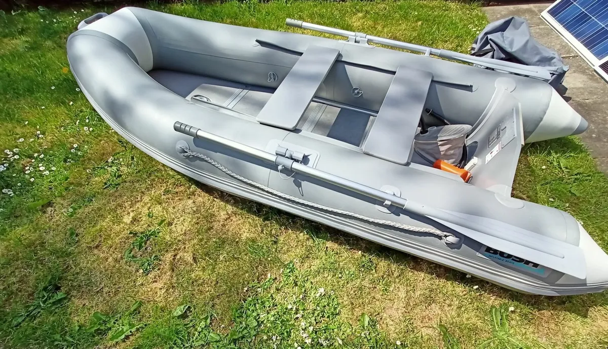 Inflatable boat 2.85m - Image 1