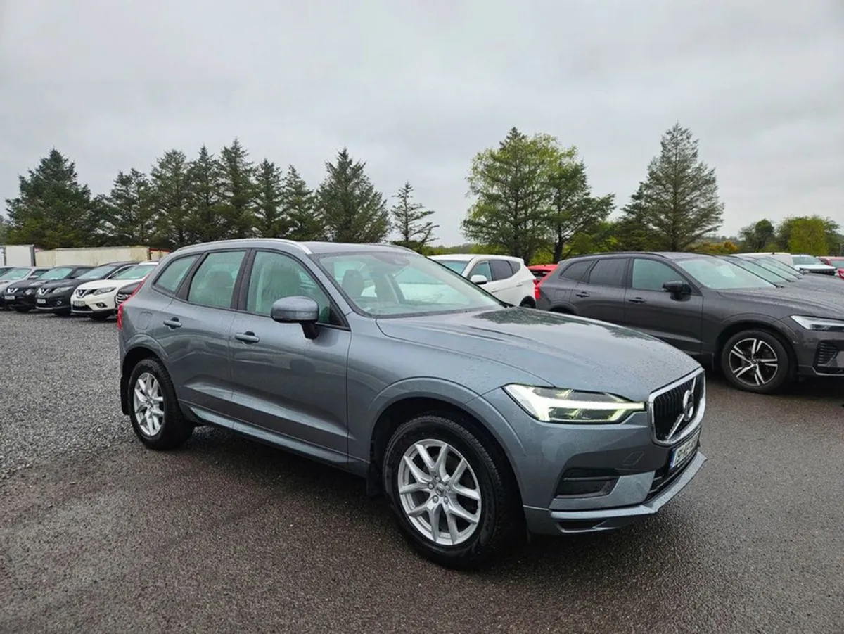 Volvo XC60 D3 MOM 5DR - Image 1