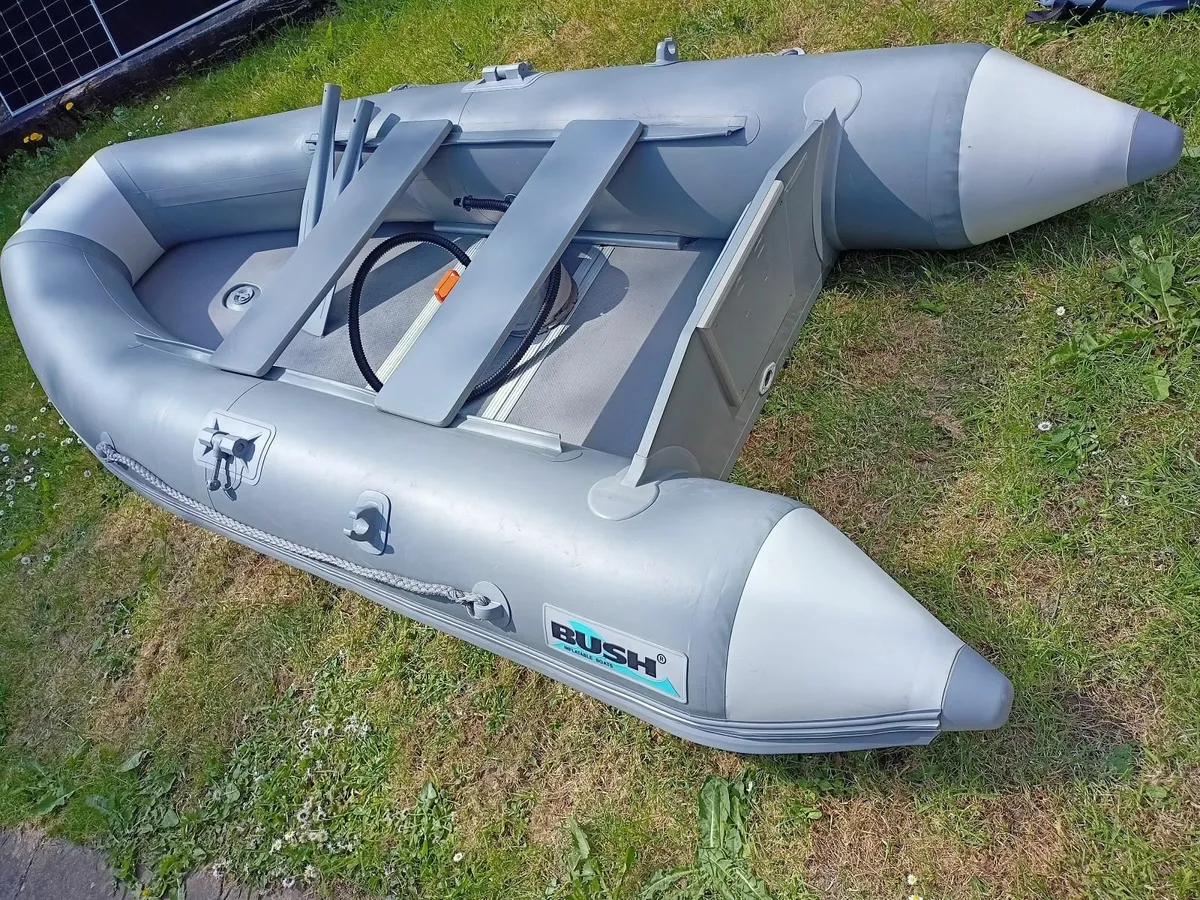 Bush inflatable boat 2.85m - Image 1