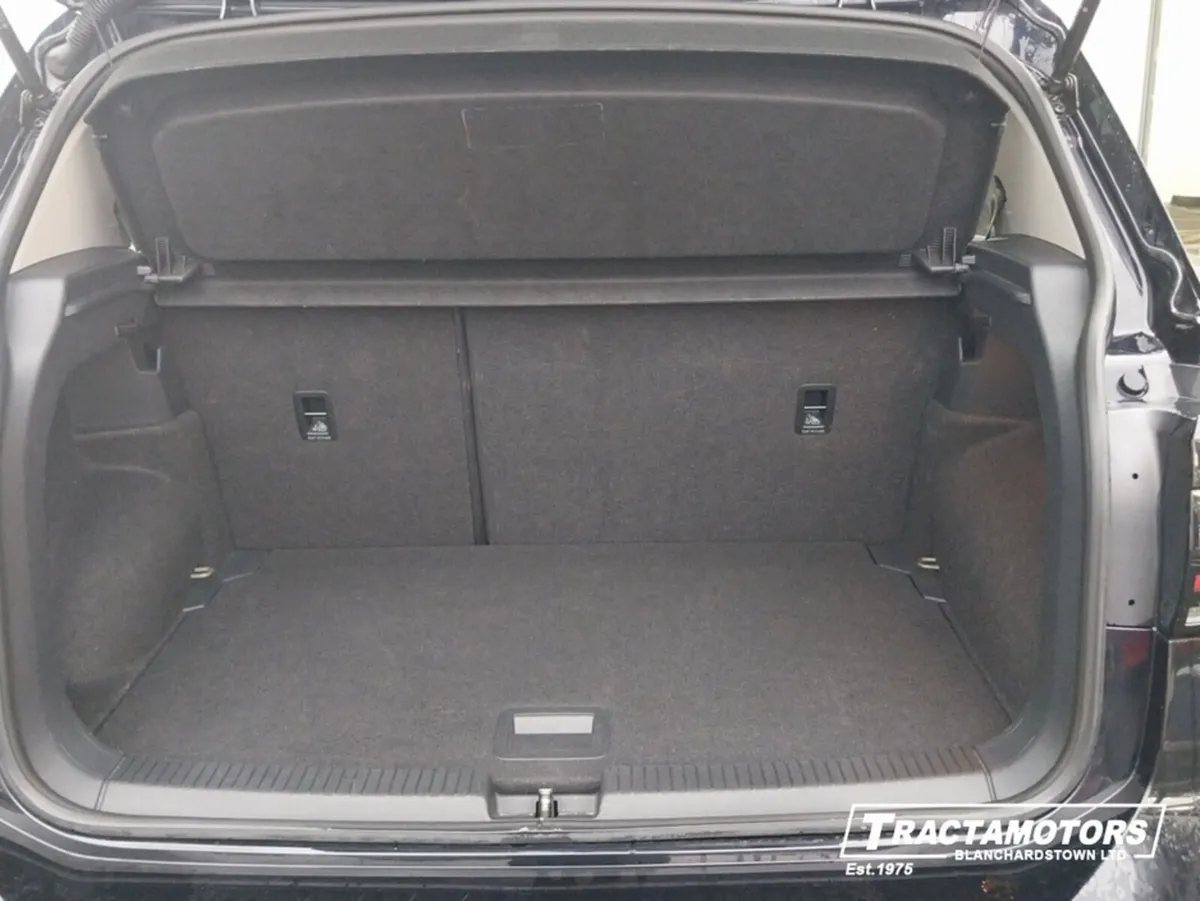 Volkswagen T-Cross LIFE 1.0 TSI MANUAL 5SPEED 95BH - Image 3