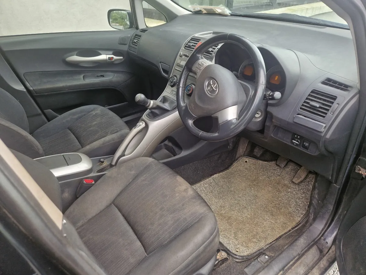 Toyota Auris 2007 - Image 3