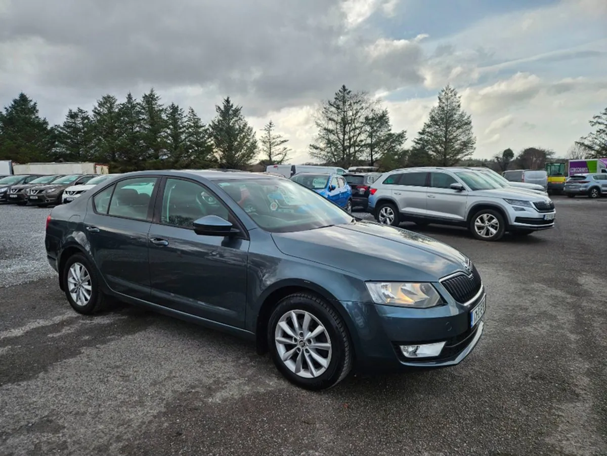 Skoda Octavia Ambition 1.0tsi 115HP 4DR - Image 1
