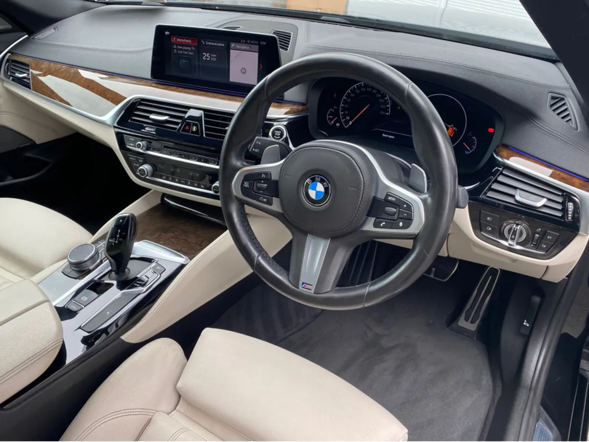 BMW 5-Series 520i M SPORT 4DR AUTO - Image 2