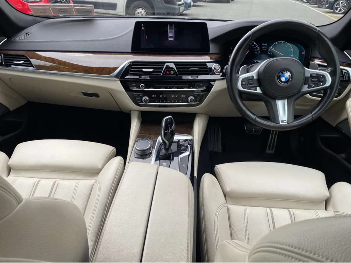 BMW 5-Series 520i M SPORT 4DR AUTO - Image 3