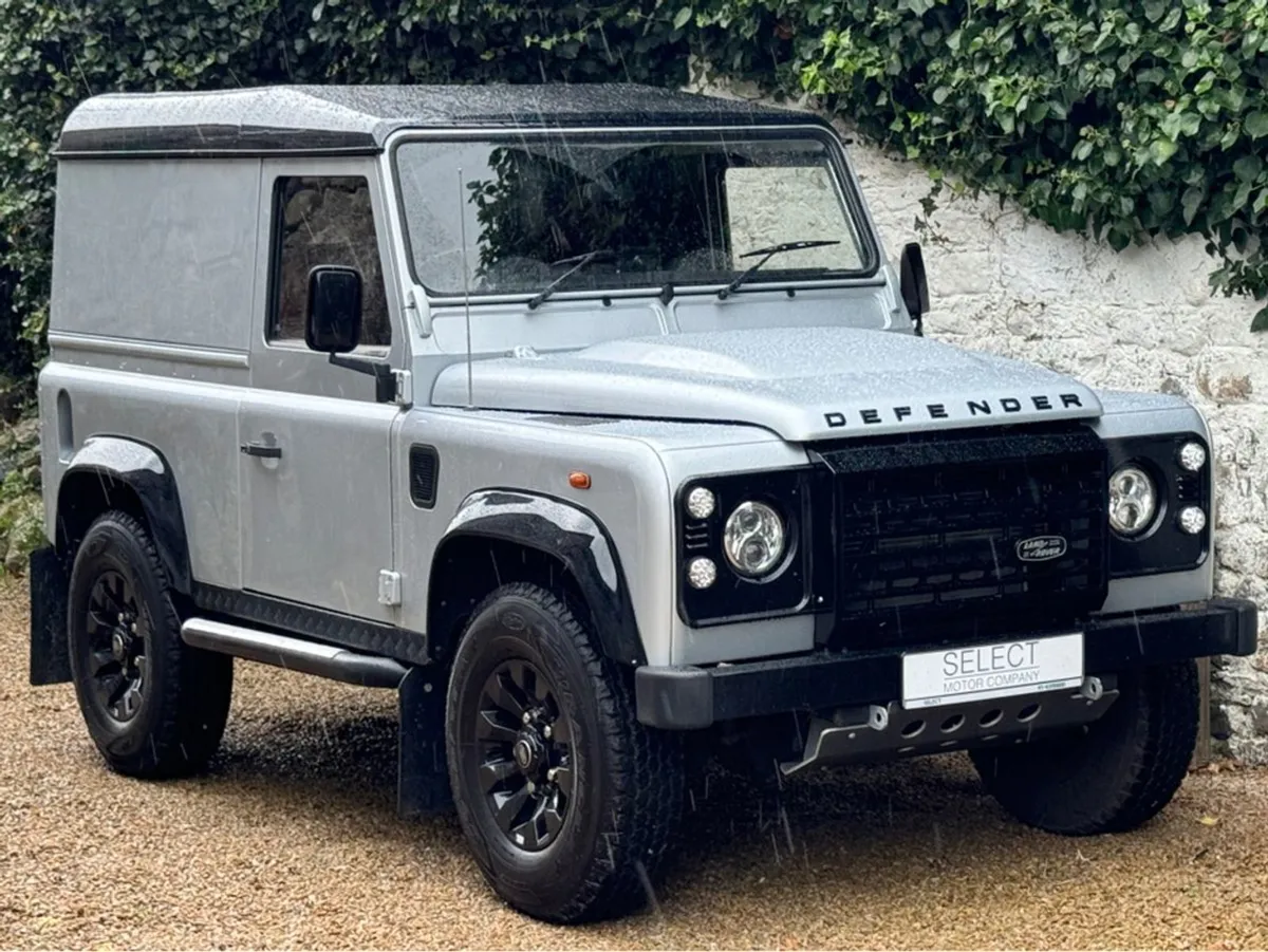 Land Rover Defender 90 VAN Huge Spec - Image 1