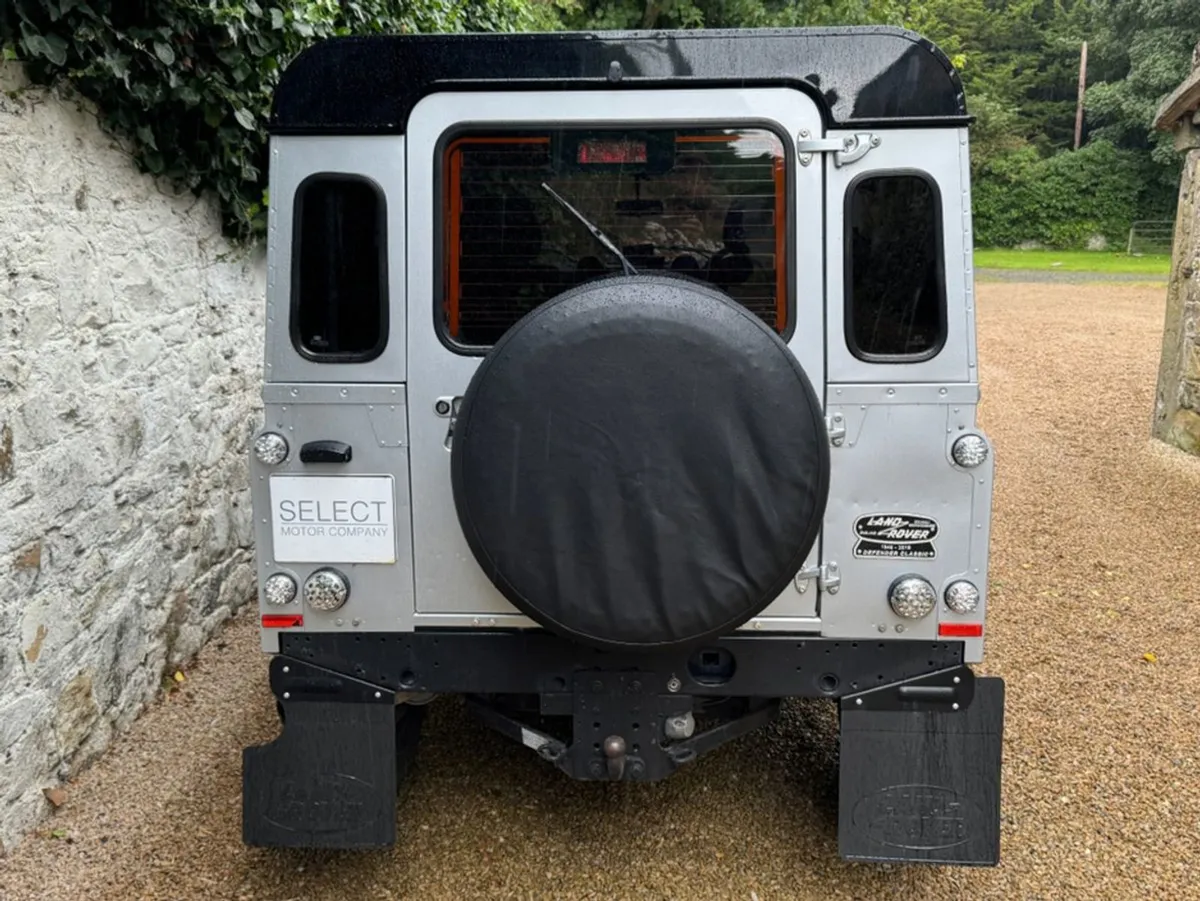 Land Rover Defender 90 VAN Huge Spec - Image 4