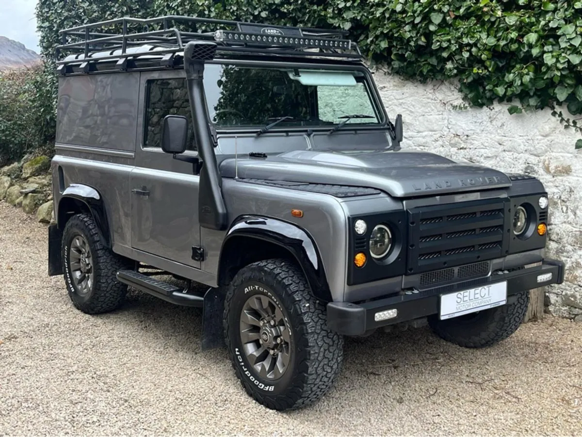 Land Rover Defender 90 VAN Lovely Spec - Image 1