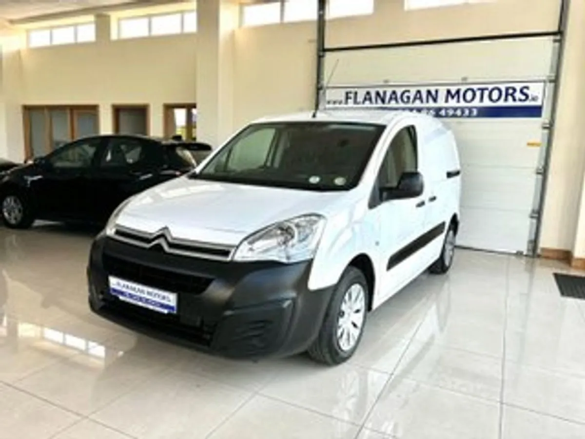 Citroen Berlingo LX Bluehdi 75 625KG S SWB One Ow - Image 1