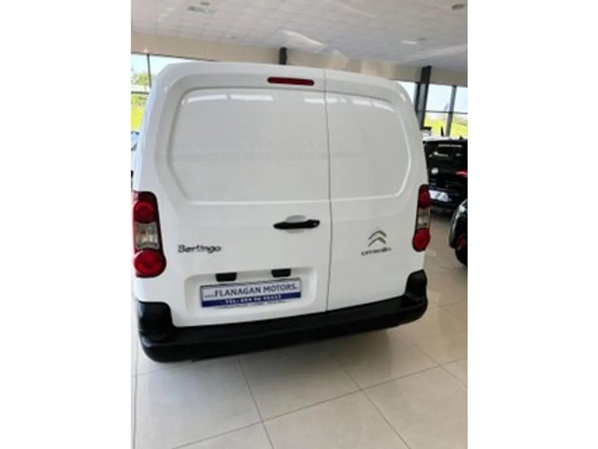 Citroen Berlingo LX Bluehdi 75 625KG S SWB One Ow - Image 3