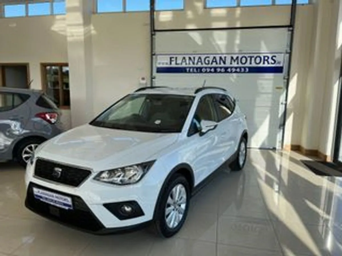 SEAT Arona 1.6 TDI 95bhp SE 5DR One Owner - Image 1
