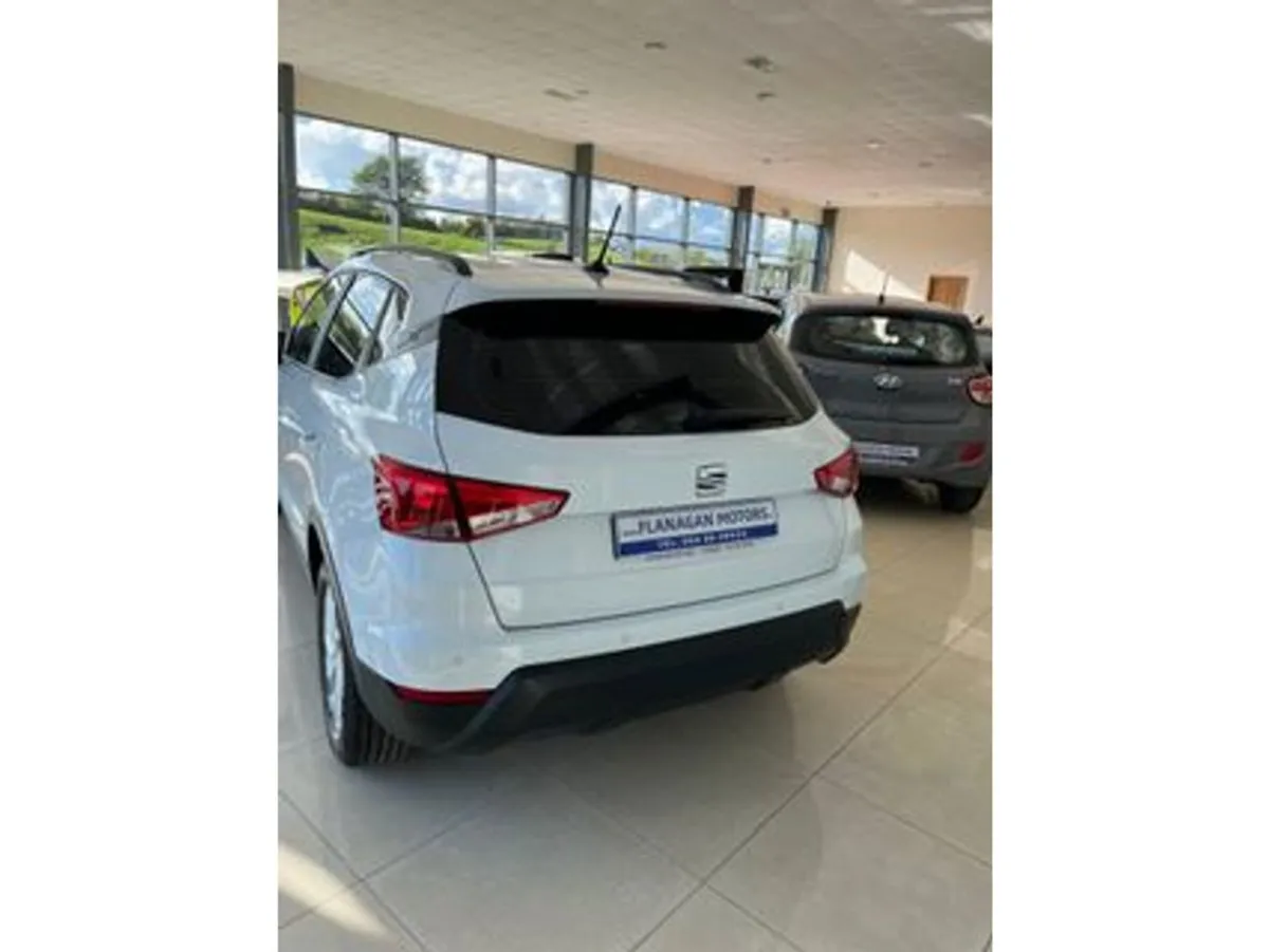 SEAT Arona 1.6 TDI 95bhp SE 5DR One Owner - Image 3