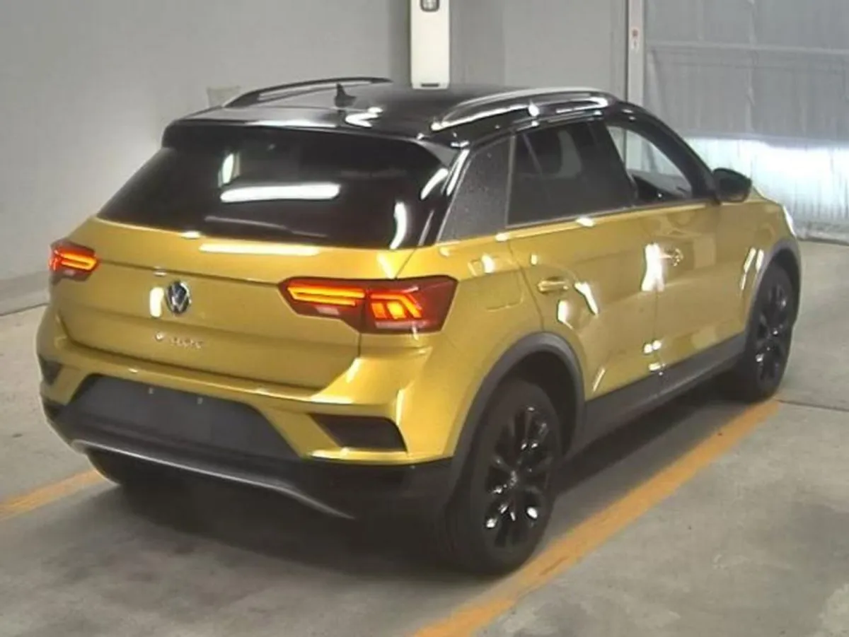 Volkswagen T-Roc 2.0 D Auto Black Pack Edition. - Image 3