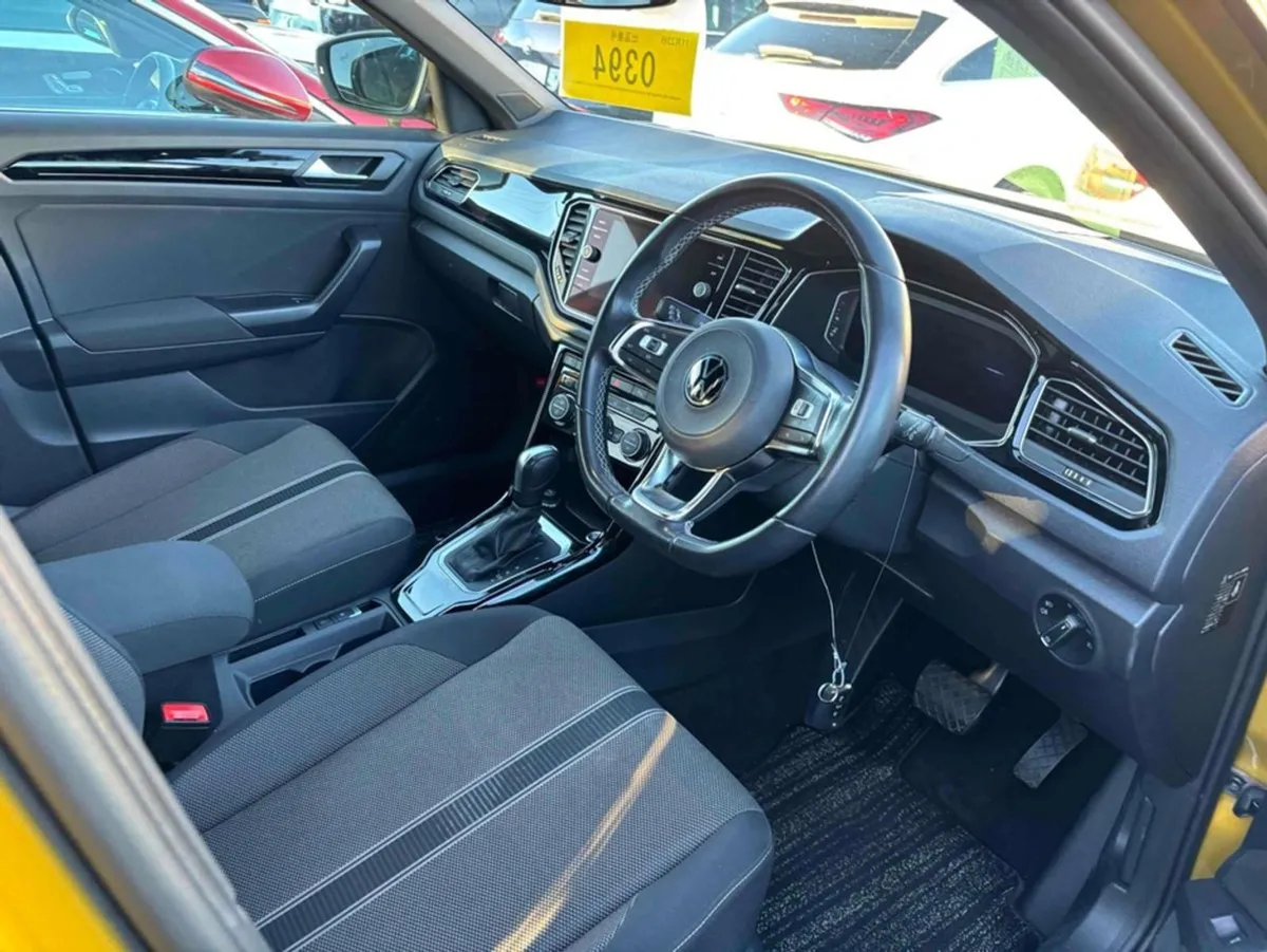 Volkswagen T-Roc 2.0 D Auto Black Pack Edition. - Image 4