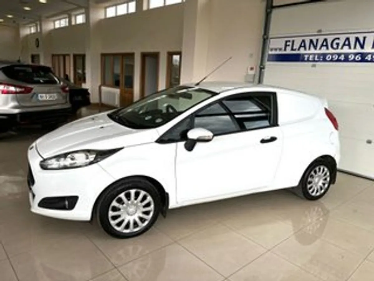 Ford Fiesta 1.5 TDCI 75ps Base VAN 2DR - Image 2