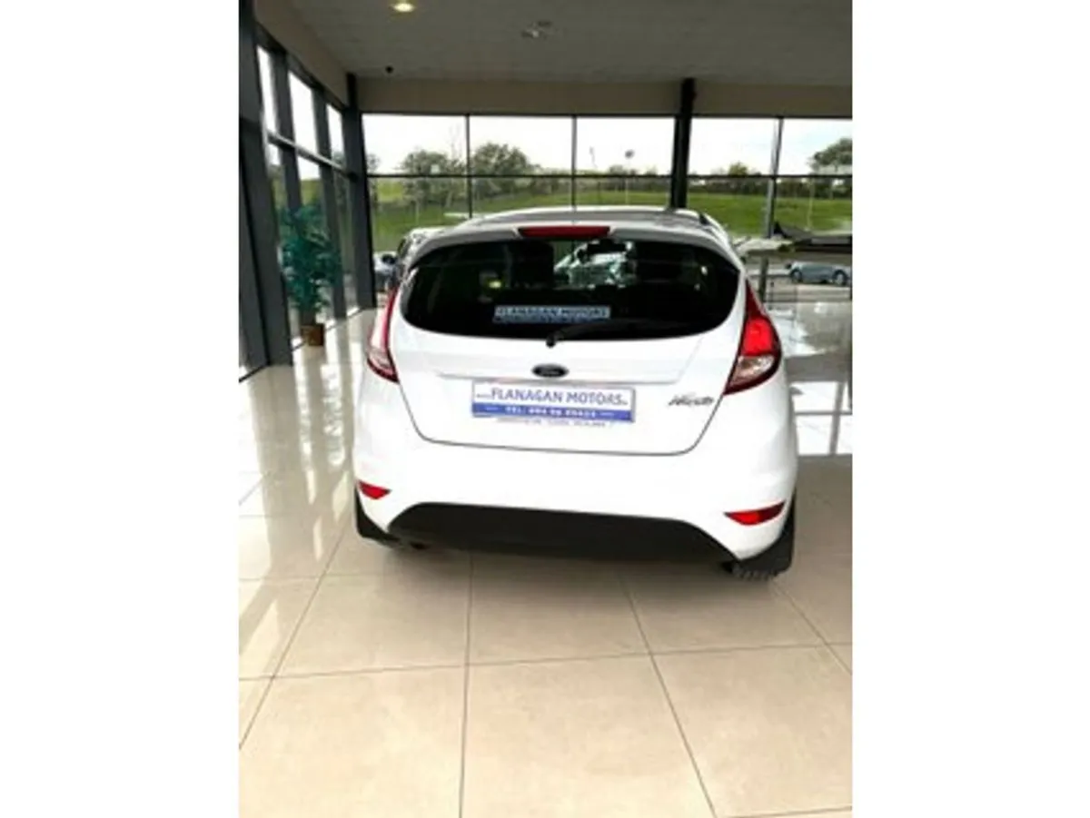 Ford Fiesta 1.5 TDCI 75ps Base VAN 2DR - Image 4