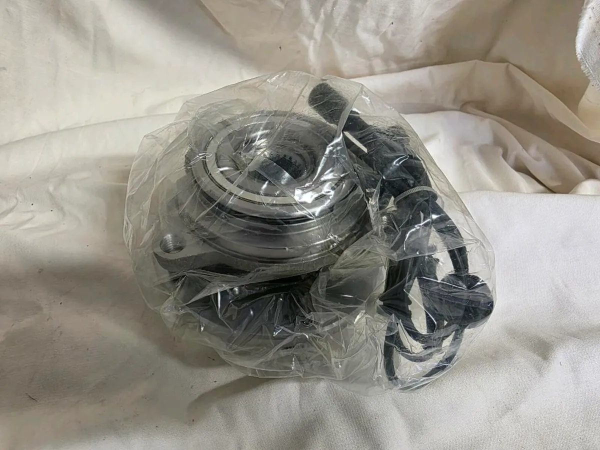 Land Rover Wheel Bearings - Image 3