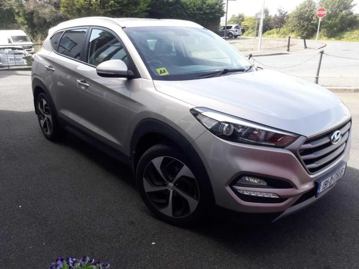 Hyundai Tucson Ix35 Executive SE 5DR - Image 1