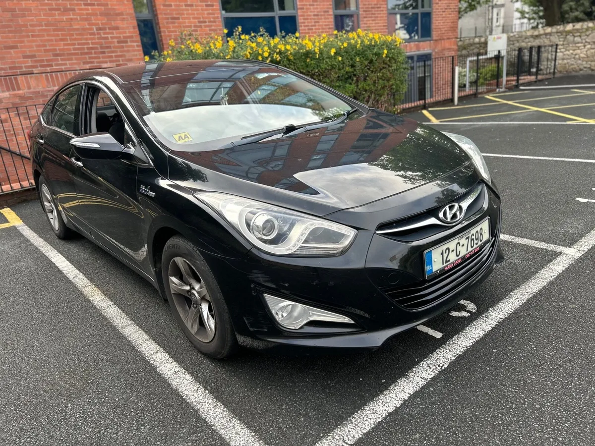 Hyundai i40 2012 - Image 2