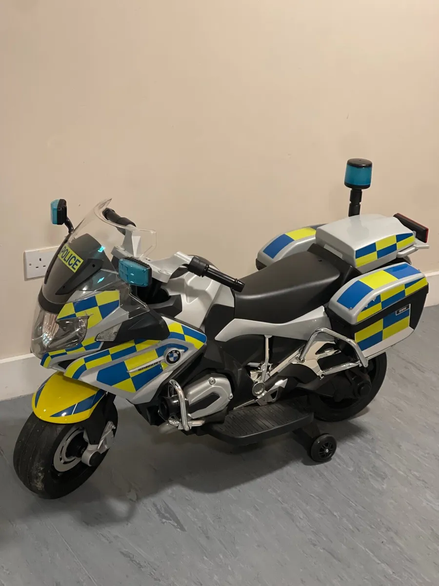 BMW Police Motorcycle 12V Ride On - Image 3
