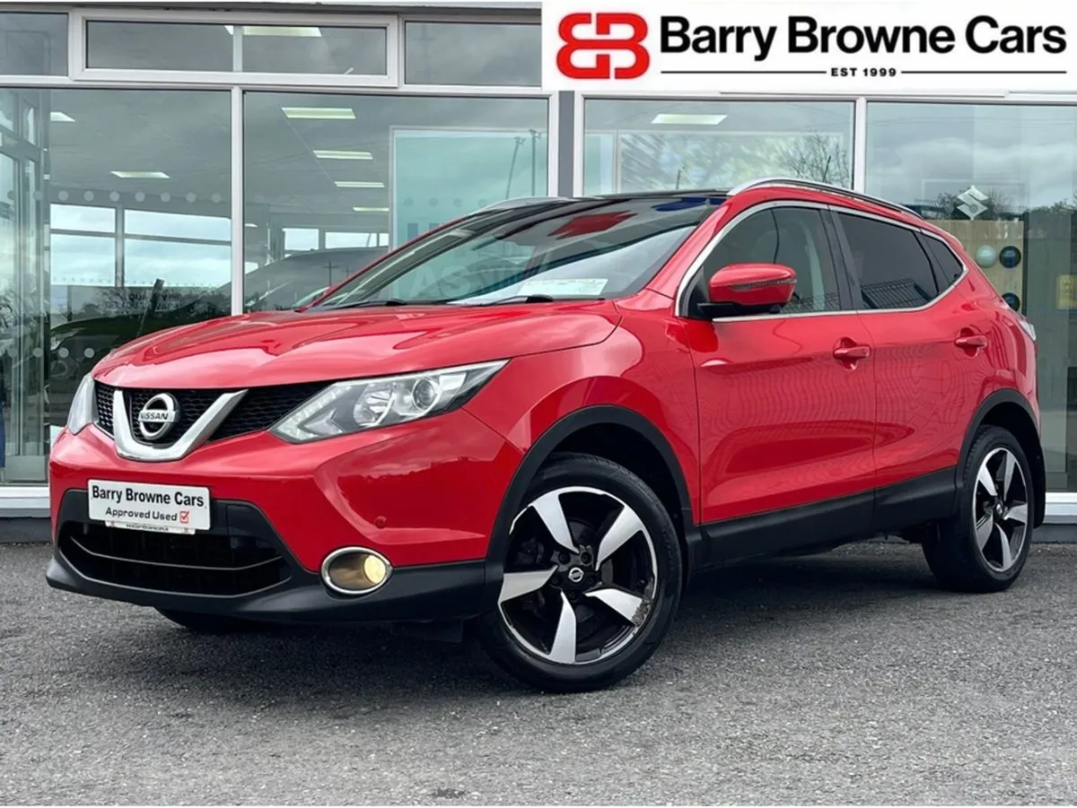 Nissan QASHQAI 1.5 SV Premium  17 4DR - Image 1