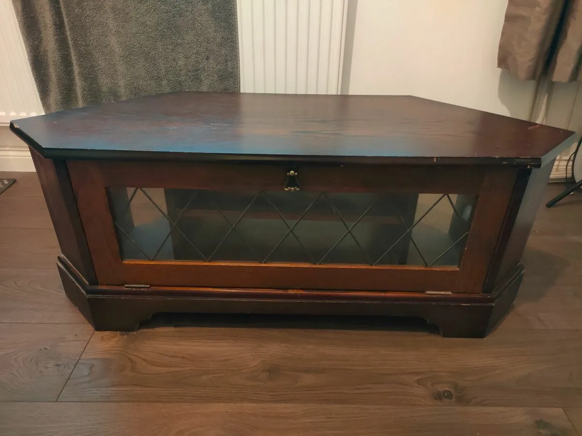 TV  Unit - Image 1