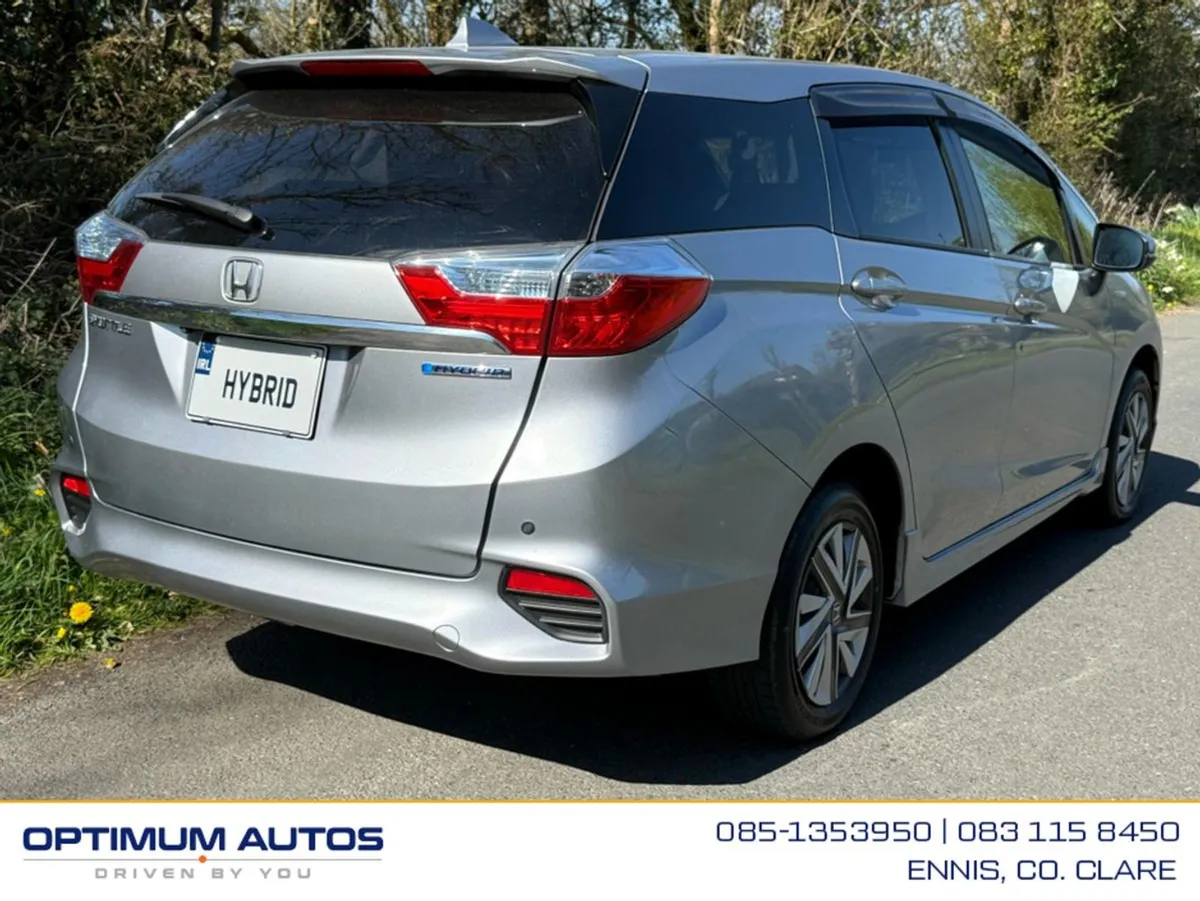 Honda Shuttle Automatic Self Charging Hybrid - Image 3
