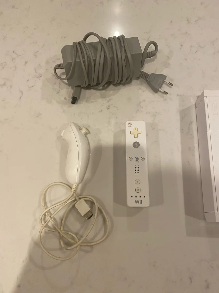 Modded Wii with 64GB USB of Games - Image 4