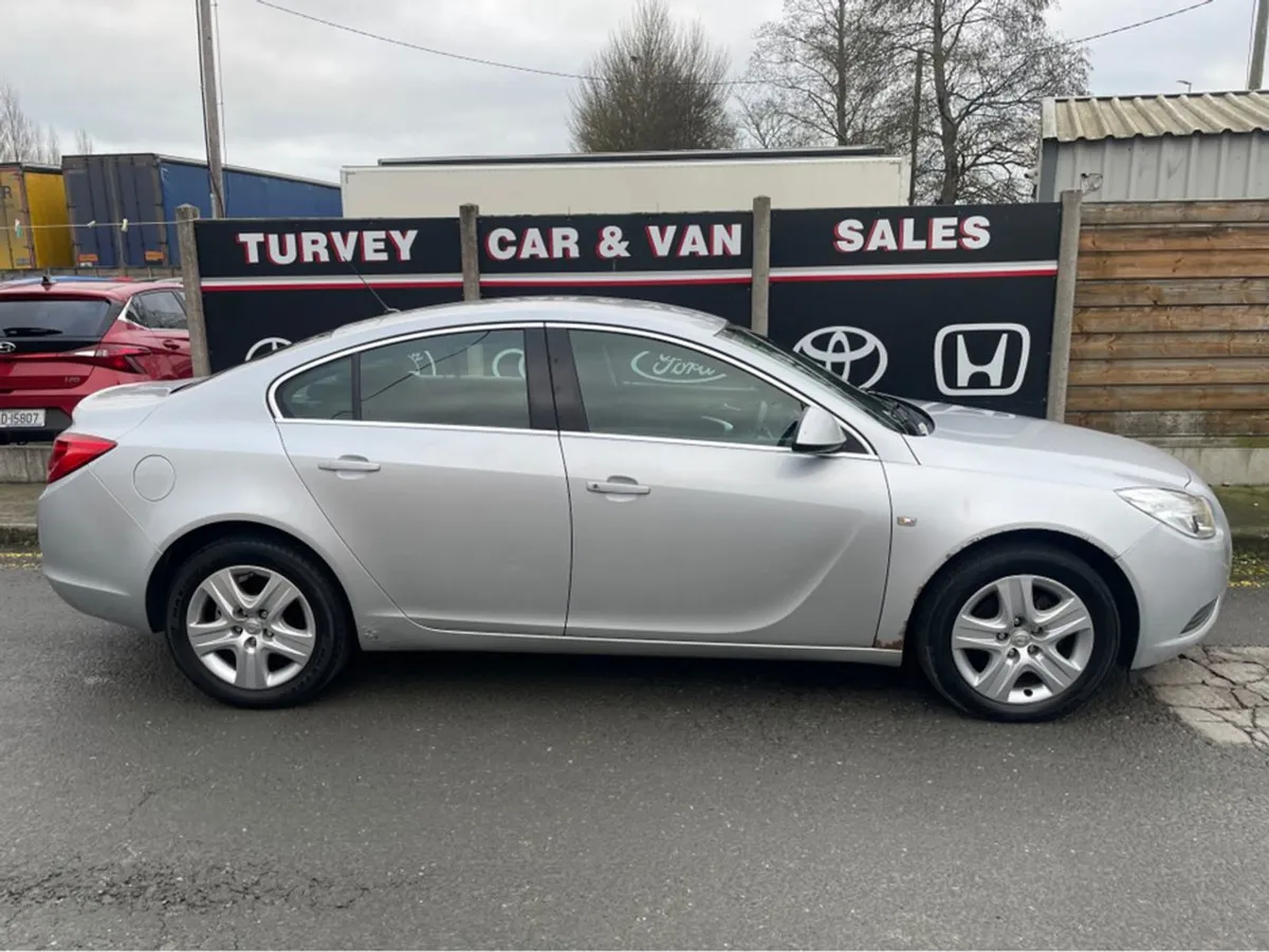 Opel Insignia SC 2.0 Cdti 130PS 4DR - Image 3