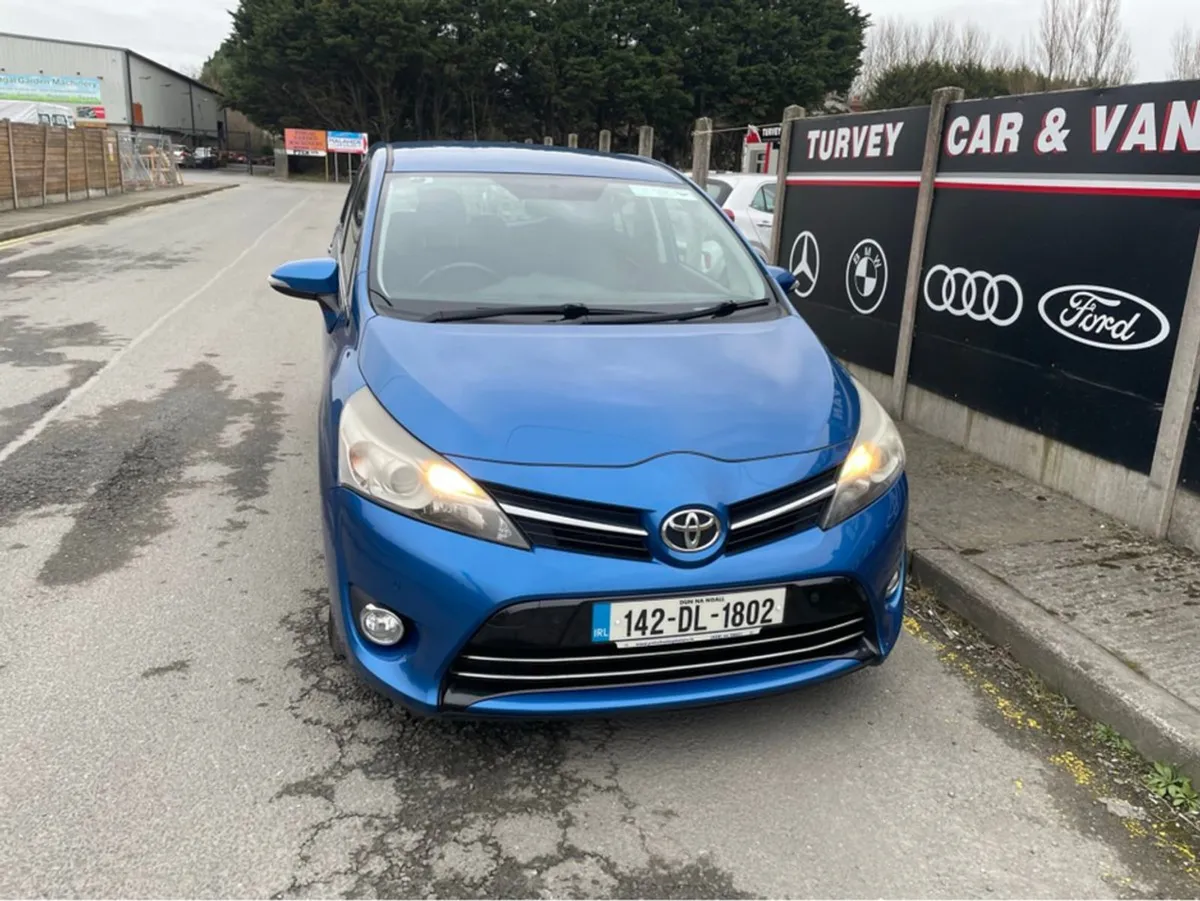 Toyota Verso Trend D-4d 5DR - Image 2