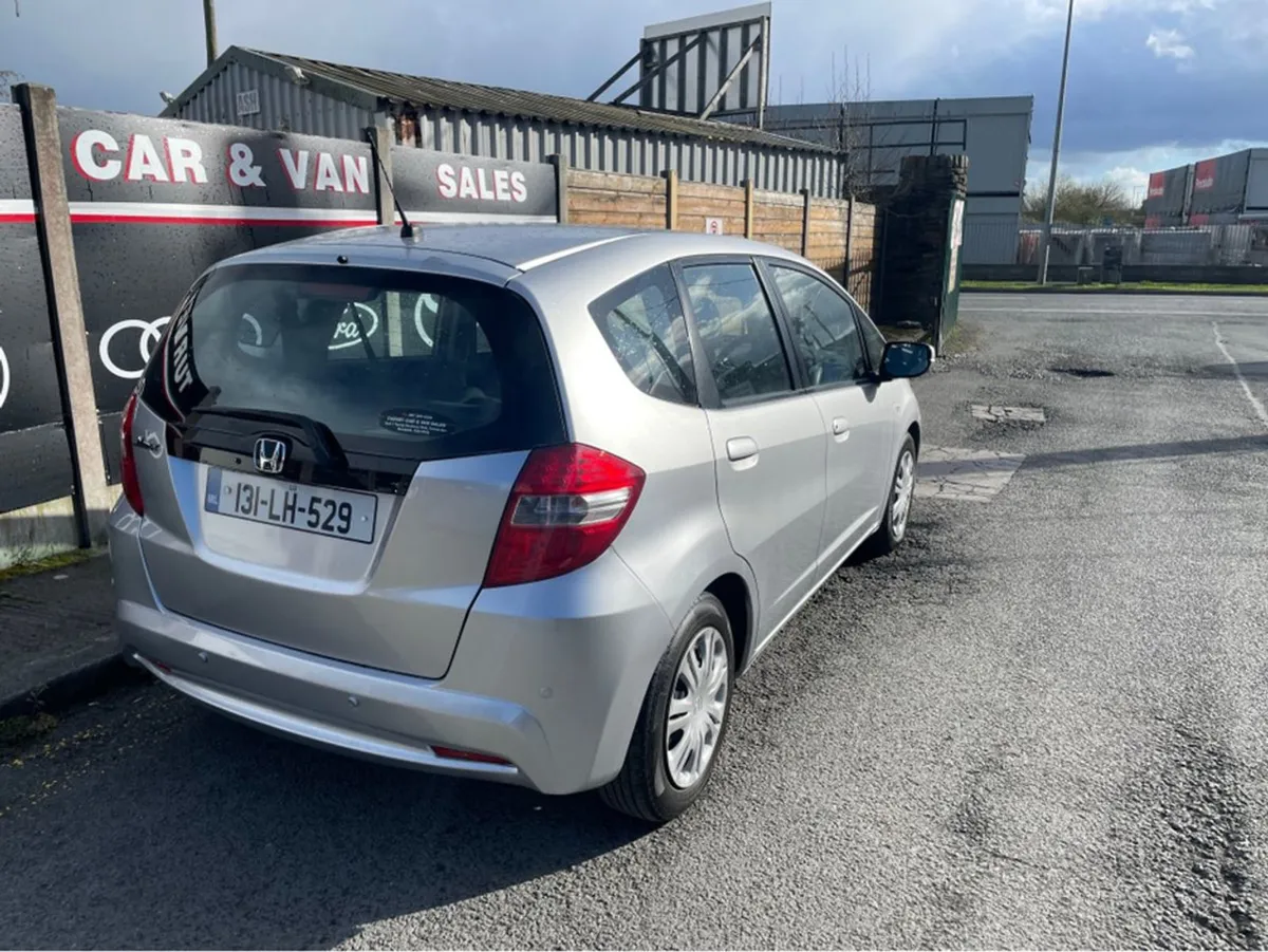 Honda Jazz 1.2 I Vtec SE 4DR - Image 4