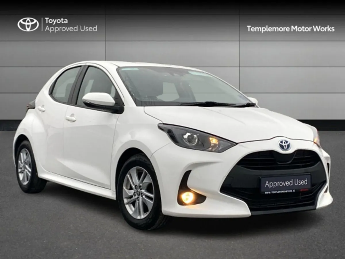 Toyota Yaris Yaris Hybrid Luna - Image 1