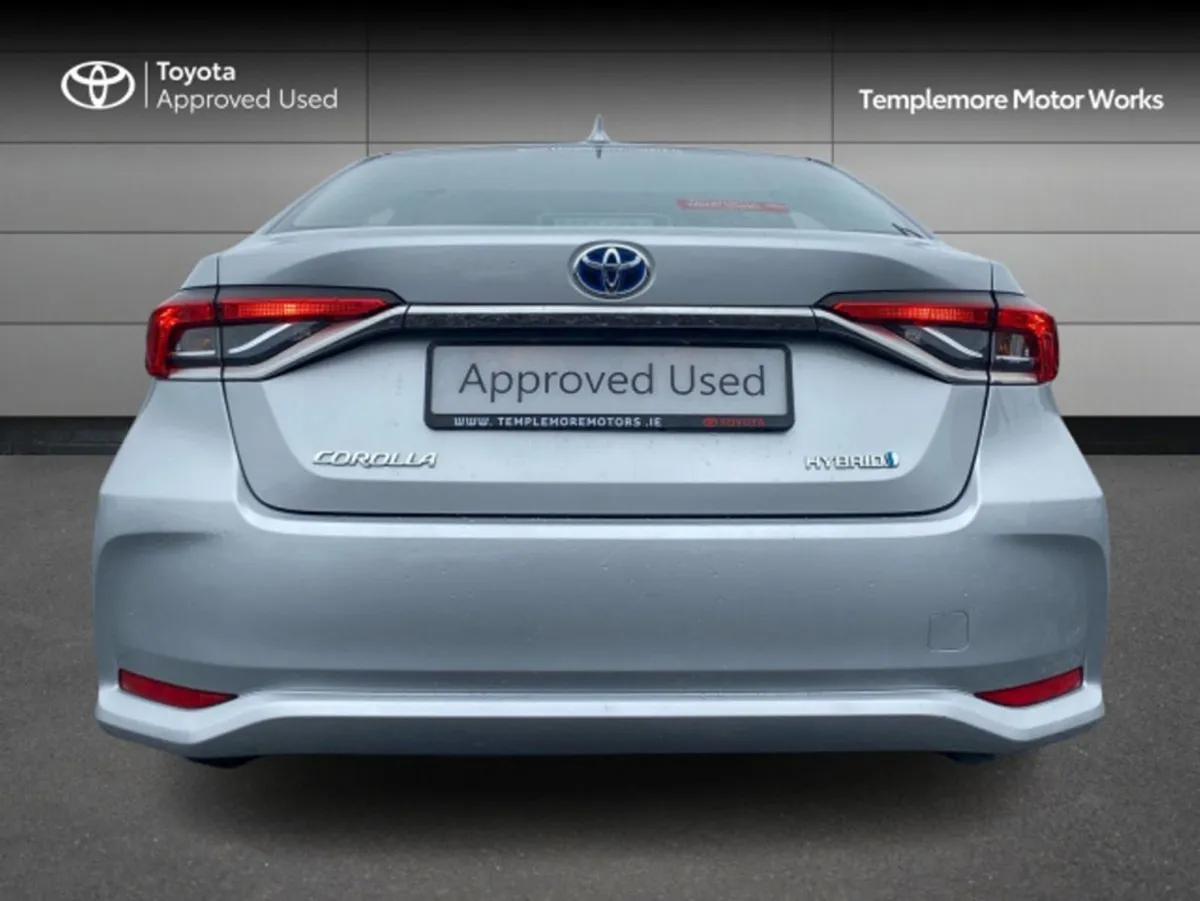 Toyota Corolla HYB Luna Saloon 4DR Auto Hybrid - Image 4