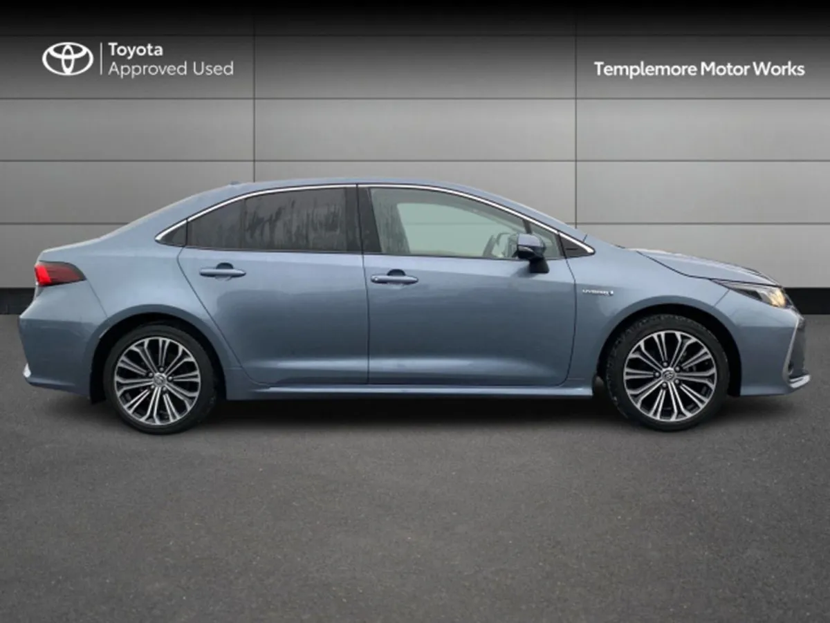 Toyota Corolla Corolla HYB Luna Sport SA - Image 3