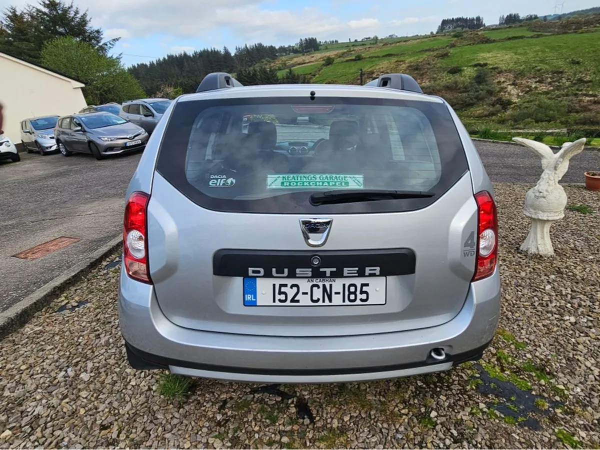 Dacia Duster Signature 1.5 DCI 110 4X 4DR - Image 4