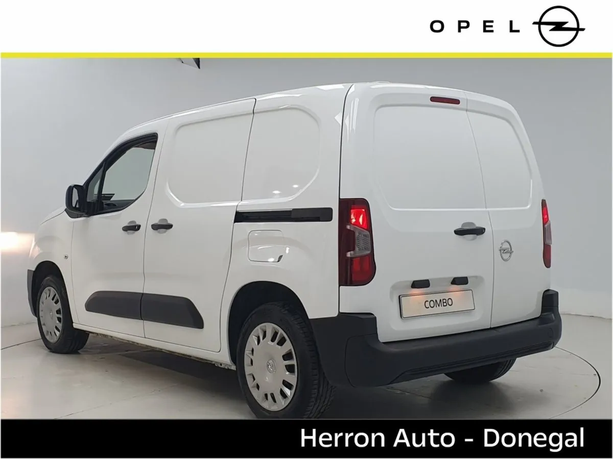 Opel Combo Combo L1h1-1.5 100BHP -dsl-6sp-m - Image 4