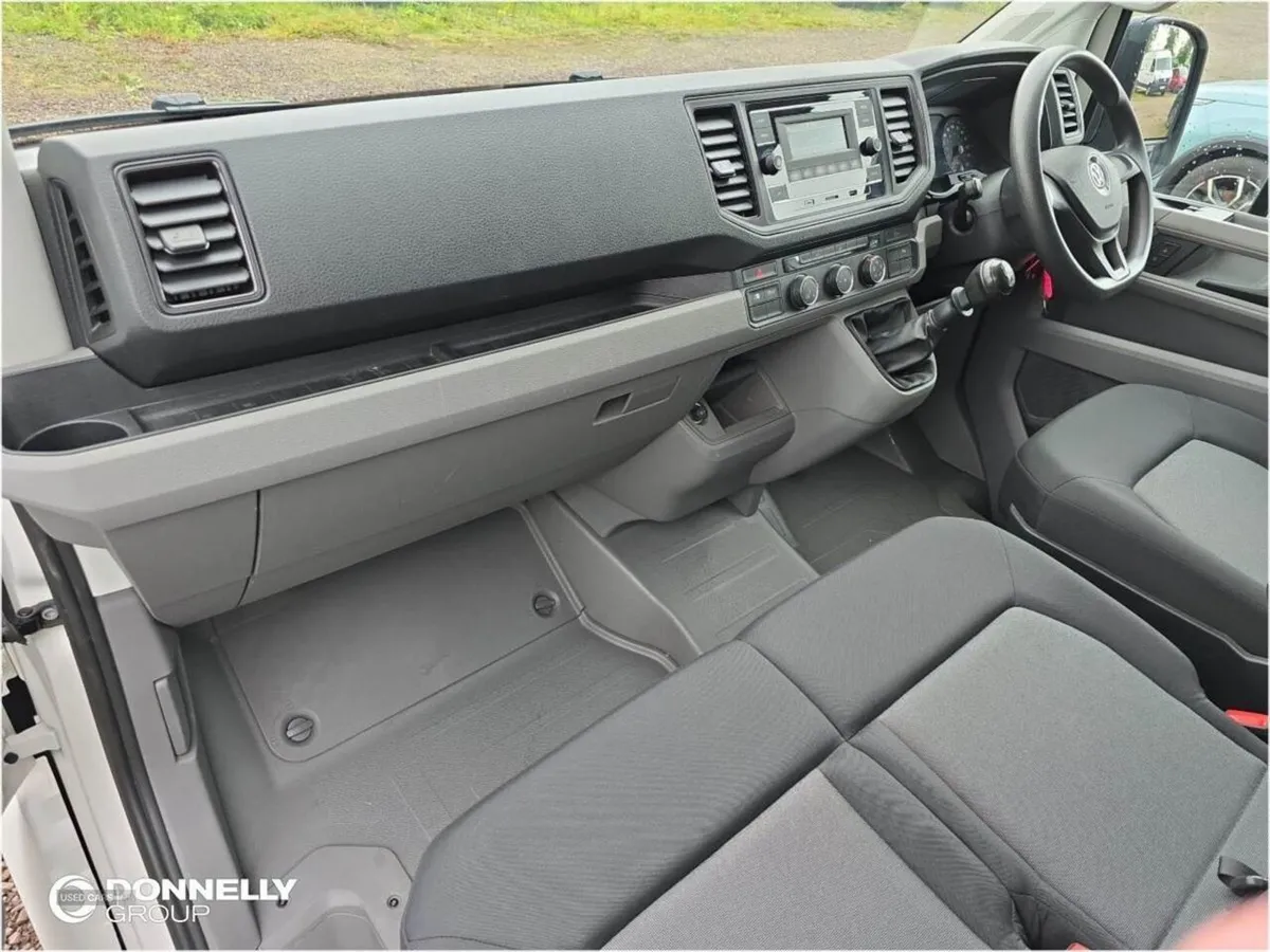 Volkswagen Crafter 2.0 TDI 102PS Startline High R - Image 2