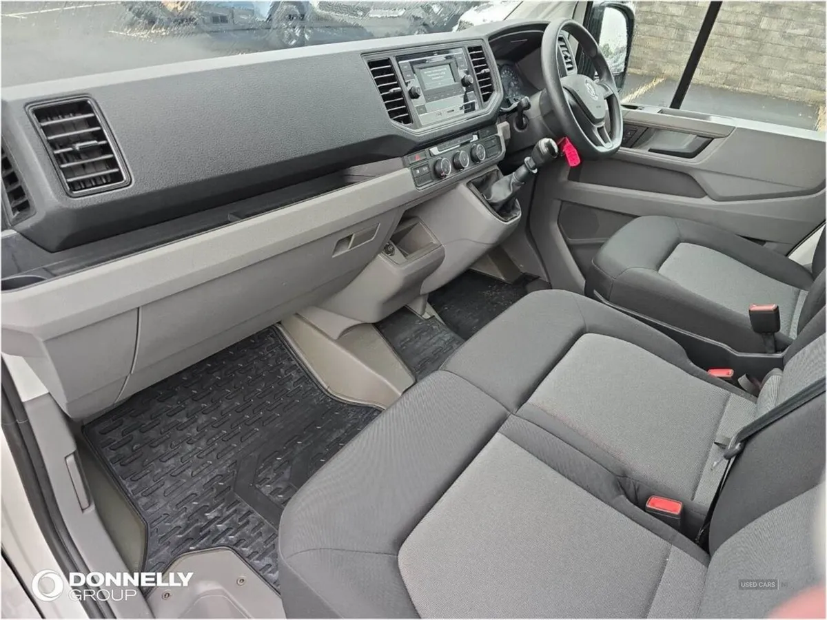 Volkswagen Crafter 2.0 TDI 102PS Startline High R - Image 2