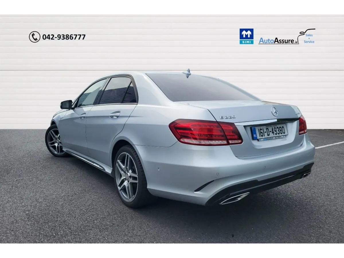 Mercedes-Benz E-Class 220 Bluetec AMG Night Editi - Image 4