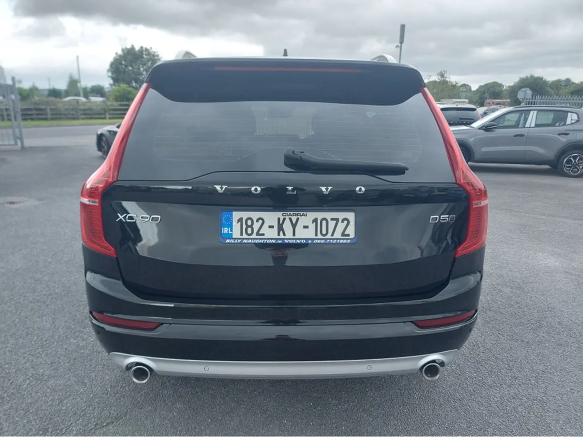 Volvo XC90 D5 AWD Momentum 5DR Auto - Image 3