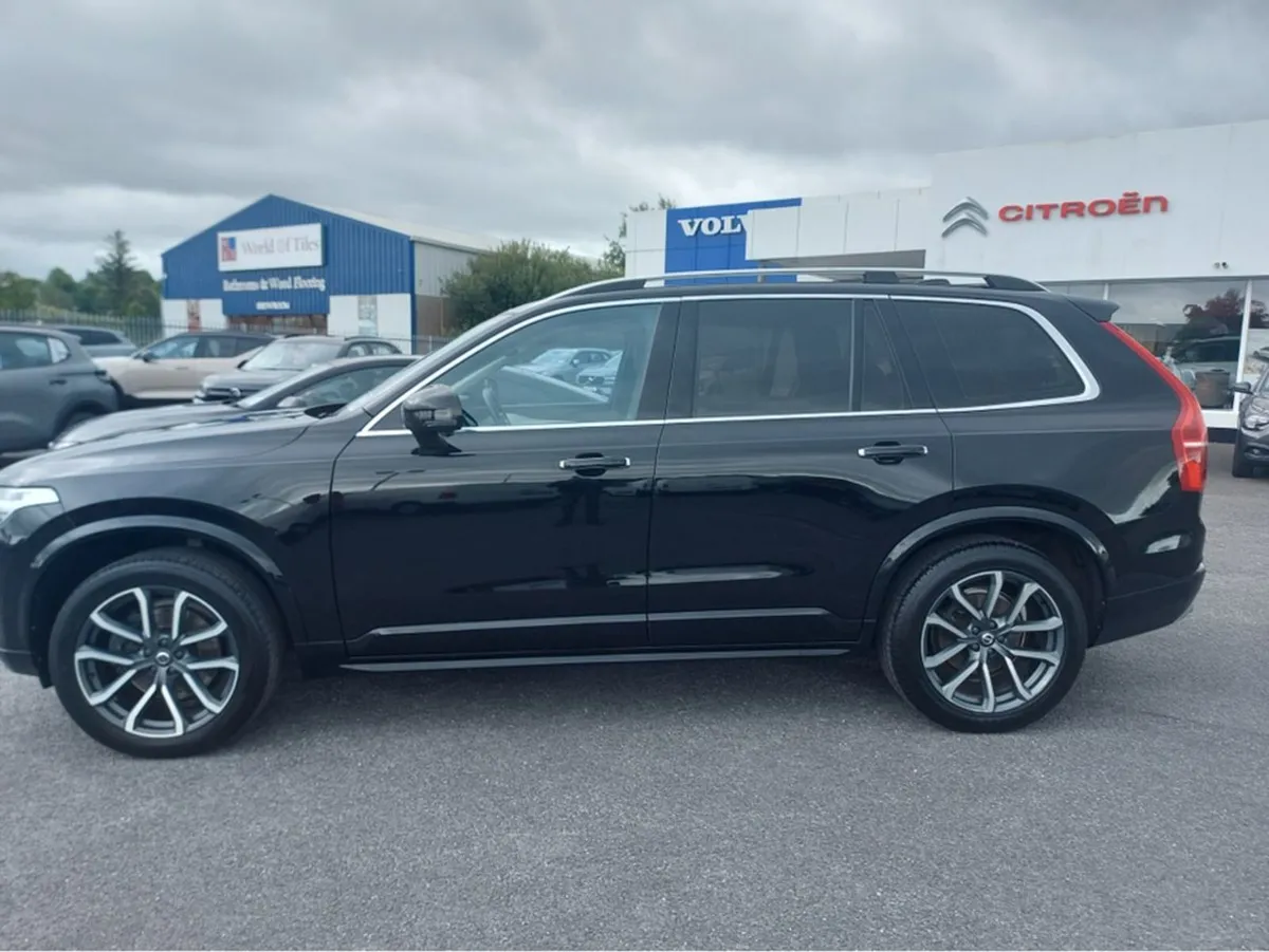 Volvo XC90 D5 AWD Momentum 5DR Auto - Image 4