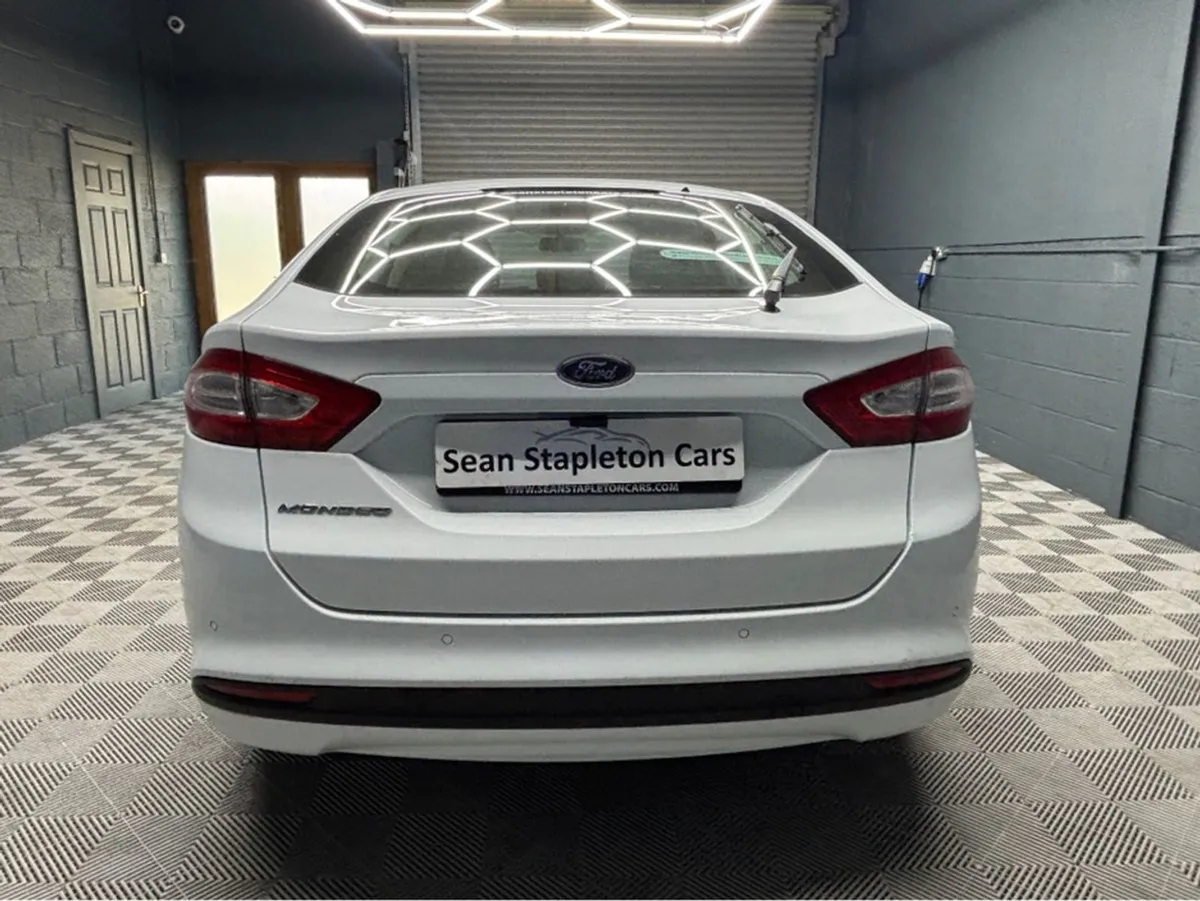 Ford Mondeo Zetec 1.6 Tdci 115PS 4DR - Image 2