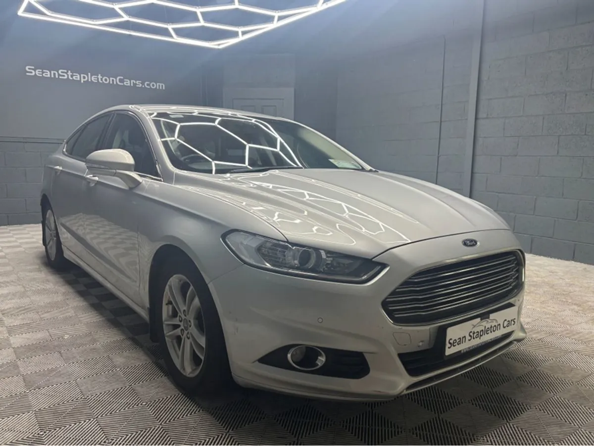 Ford Mondeo 5DR 1.5 Tdci 120PS 4DR - Image 4