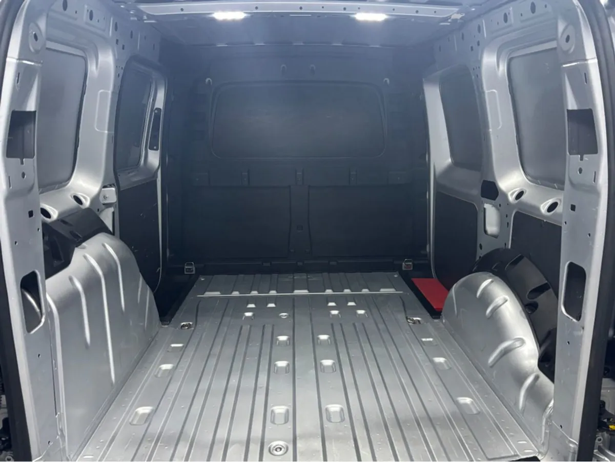 Volkswagen Caddy Cargo ED TDI 102HP Manual 6speed - Image 3
