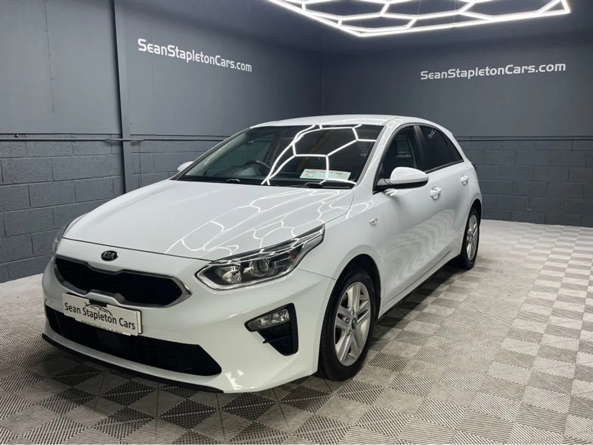 Kia Ceed K2 Commercial 5DR - Image 1