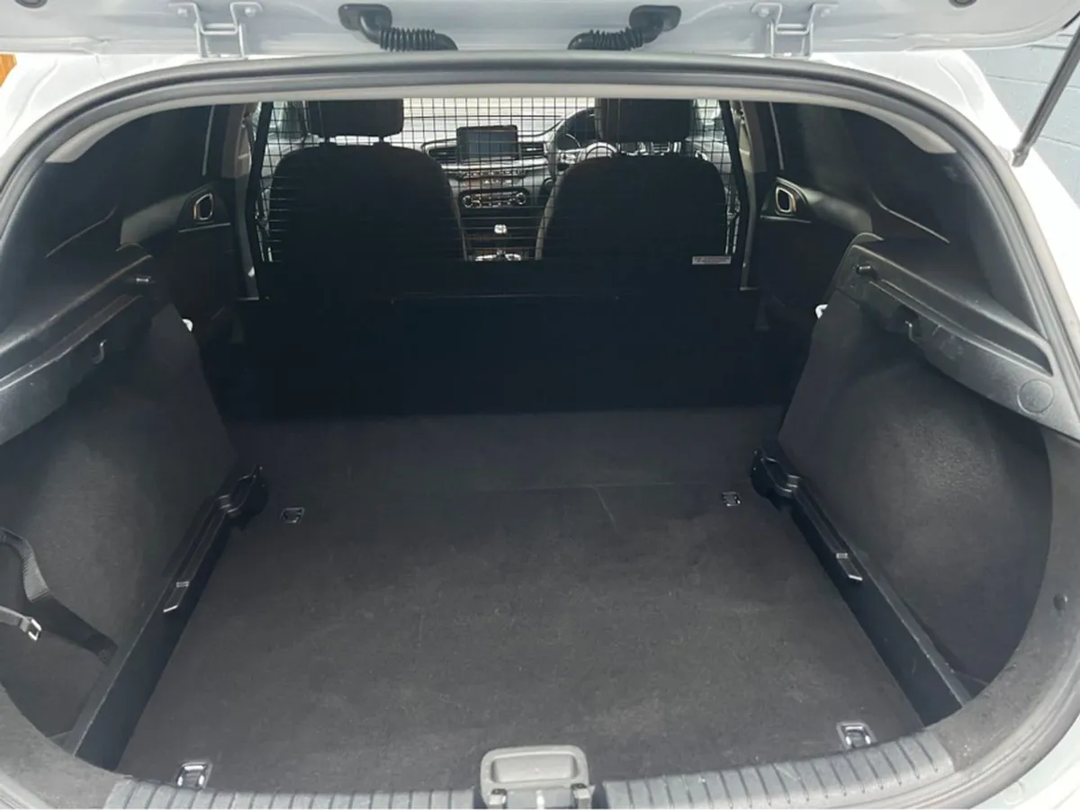 Kia Ceed K2 Commercial 5DR - Image 4
