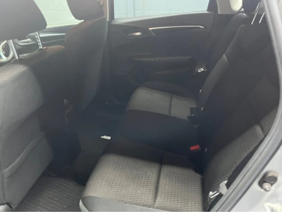 Honda Fit Daa-gp5 Hybrid 5DR Auto - Image 3