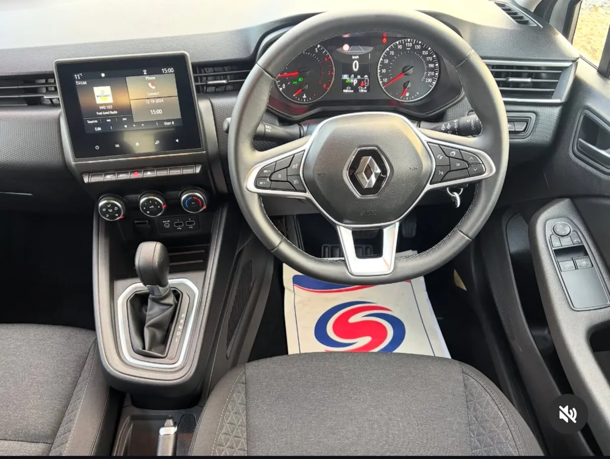 Renault Clio 2022 1.0 Automatic - Image 4